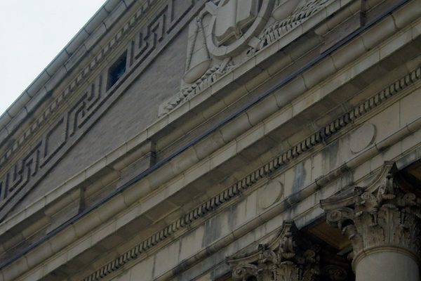 Houston document translation services represented by a courthouse in Houston